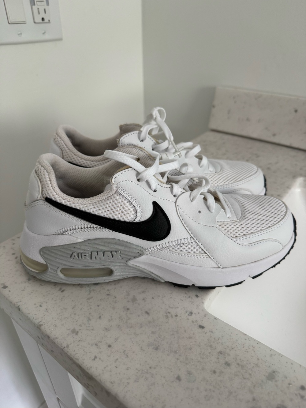 Nike White and Black Sneakers (Interior Tag Visible)